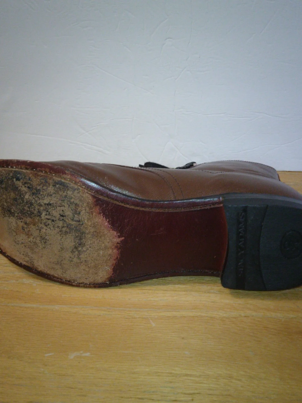 Stacy Adams Brown Leather Lace-Up Chukka Boots